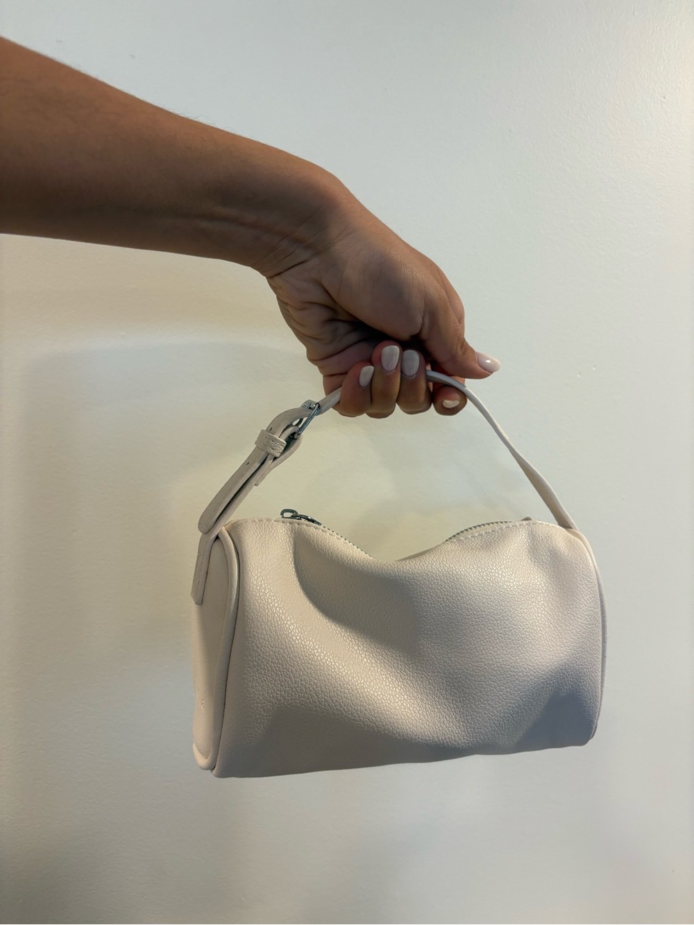 Minimal Cream Leather Shoulder Bag